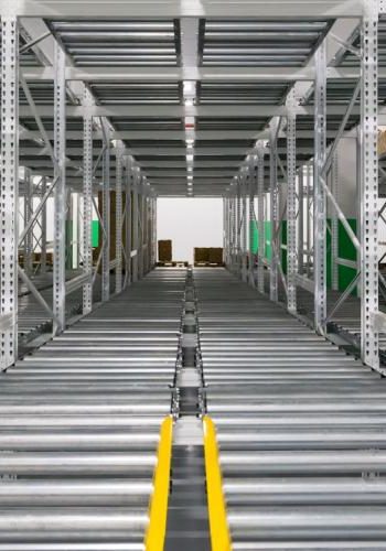 photo 1622030433415 153f4ada40fecropentropycstinysrgbfitmaxfmjpgixidM3wxNDA1NTd8MHwxfHNlYXJjaHwyNnx8d2FyZWhvdXNlc3xlbnwxfDB8fHwxNzQ0MDYzNTU5fDAixlibrb 4.0.3q80w1080