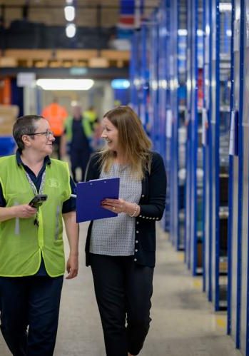 photo 1664382953403 fc1ac77073a0cropentropycstinysrgbfitmaxfmjpgixidM3wxNDA1NTd8MHwxfHNlYXJjaHw4OHx8d2FyZWhvdXNlc3xlbnwxfDB8fHwxNzQ0MDYzNTYwfDAixlibrb 4.0.3q80w1080